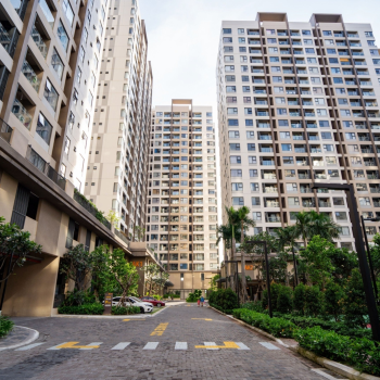 BẤT ĐỘNG SẢN KHU TÂY GIAO DỊCH SÔI ĐỘNG CUỐI NĂM